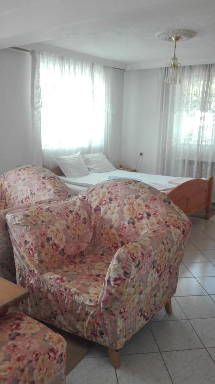 Family Hotel Velevi Velingrad Kültér fotó